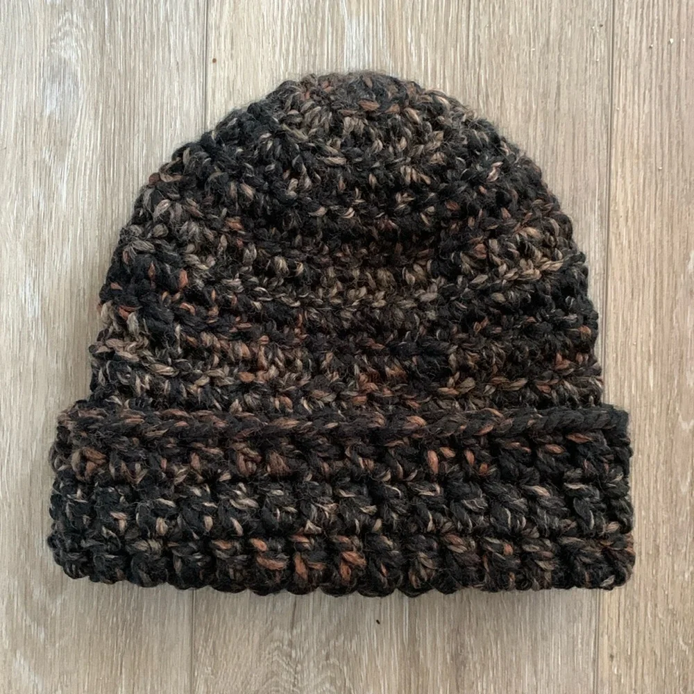 New Chunky Wool Apres Crochet Beanie Black Brown